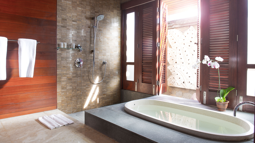 Villa Bayu Gita Beachfront - Downstairs ensuite